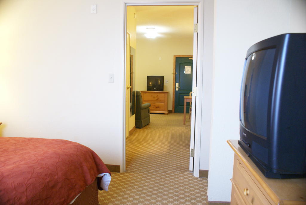 Lexington Inn & Suites Columbus-Polaris 외부 사진