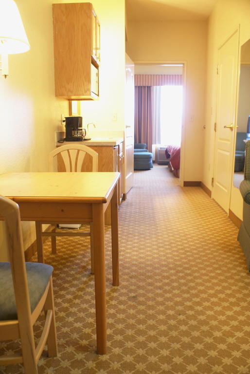 Lexington Inn & Suites Columbus-Polaris 외부 사진